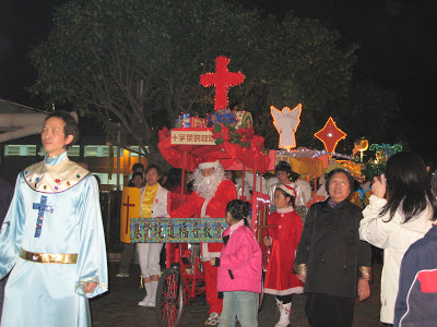 A Chinese-Cultured Christmas Procession
