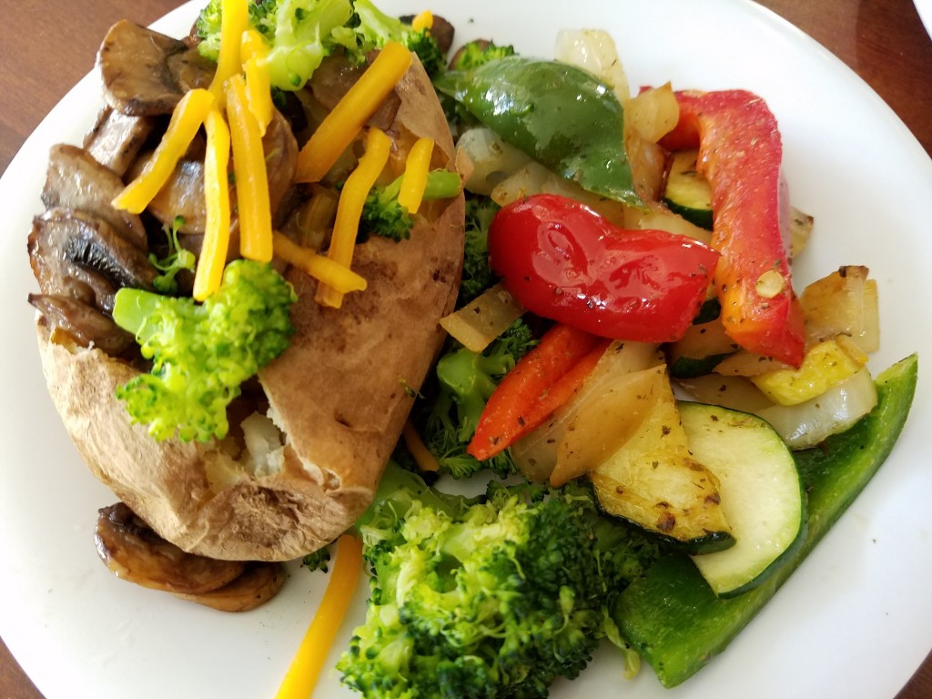 FINAL 7 Baked Potato with Chicken, Broccoli, Mushrooms, Vegetables (4)